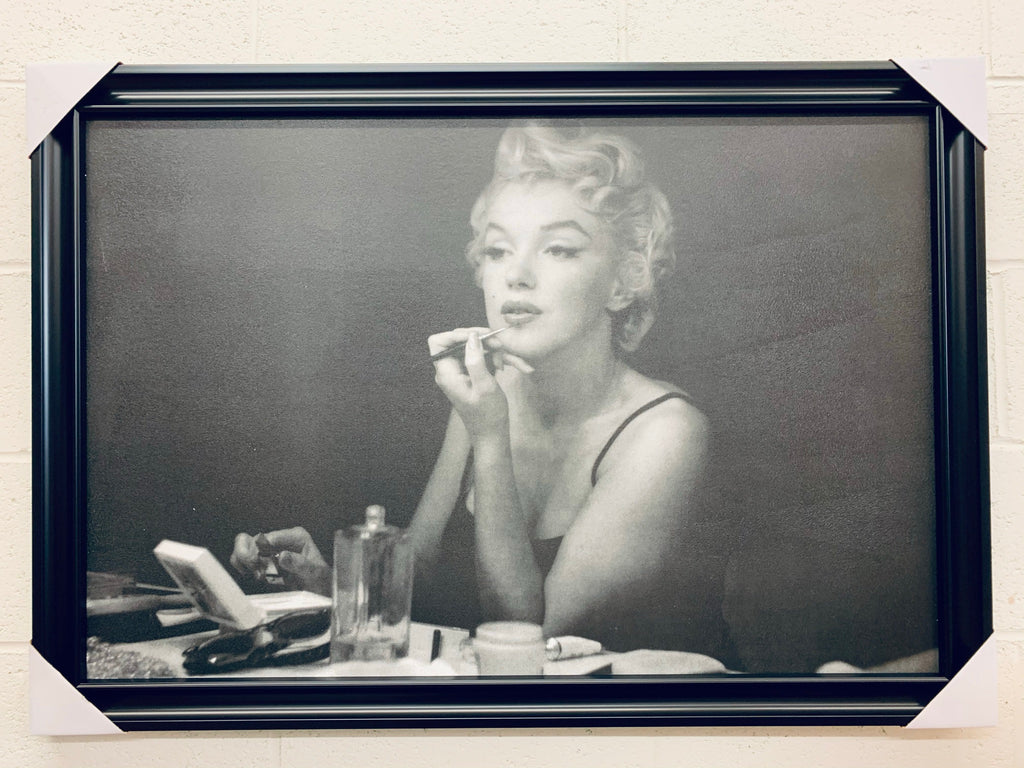24"x36" Marilyn Monroe - In The Mirror.