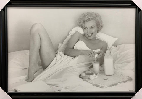 24"x36" Marilyn Monroe - Breakfast In Bed